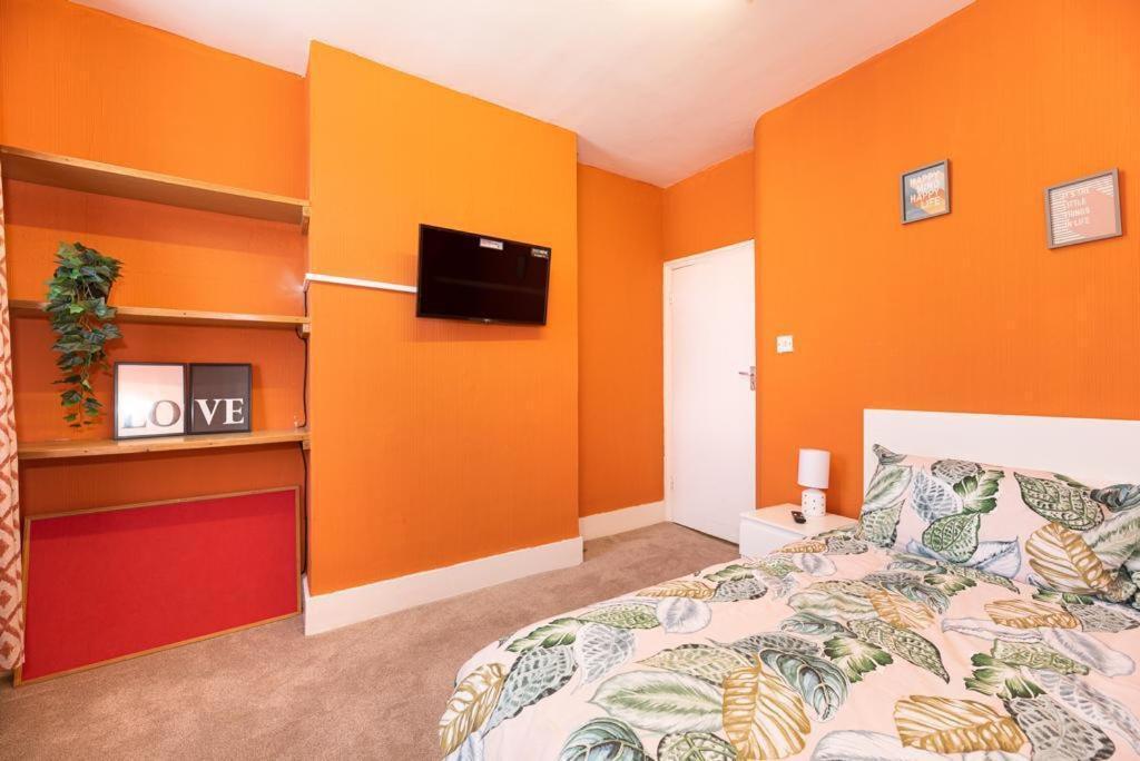Barking Road Comfy House Apartment Londra Exterior foto