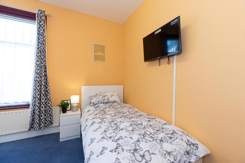 Barking Road Comfy House Apartment Londra Exterior foto